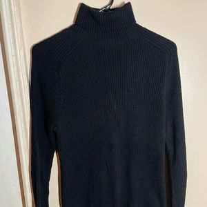 Turtle neck sweater